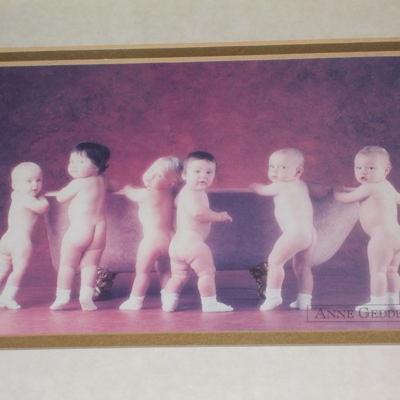 Unique baby print, matted & framed - Picture 2 of 7